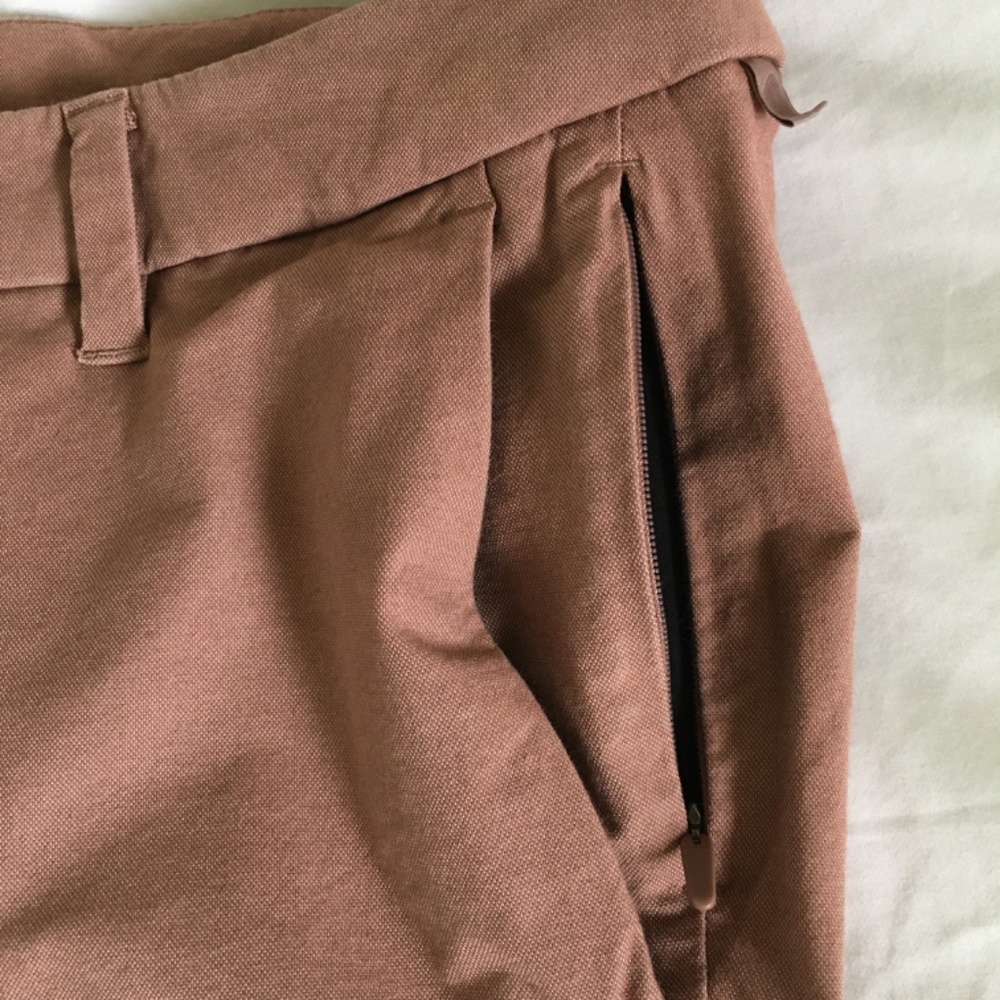 Lululemon men's classic fit 5 pocket pant. Size 34. - Picture 6 of 14
